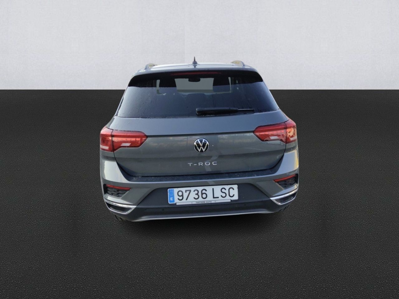 Renting VOLKSWAGEN T-ROC Advance 1.5 TSI 110kW (150CV) DSG
