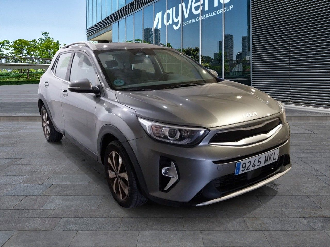 Renting KIA STONIC 1.2 DPi 62kW (84CV) Drive