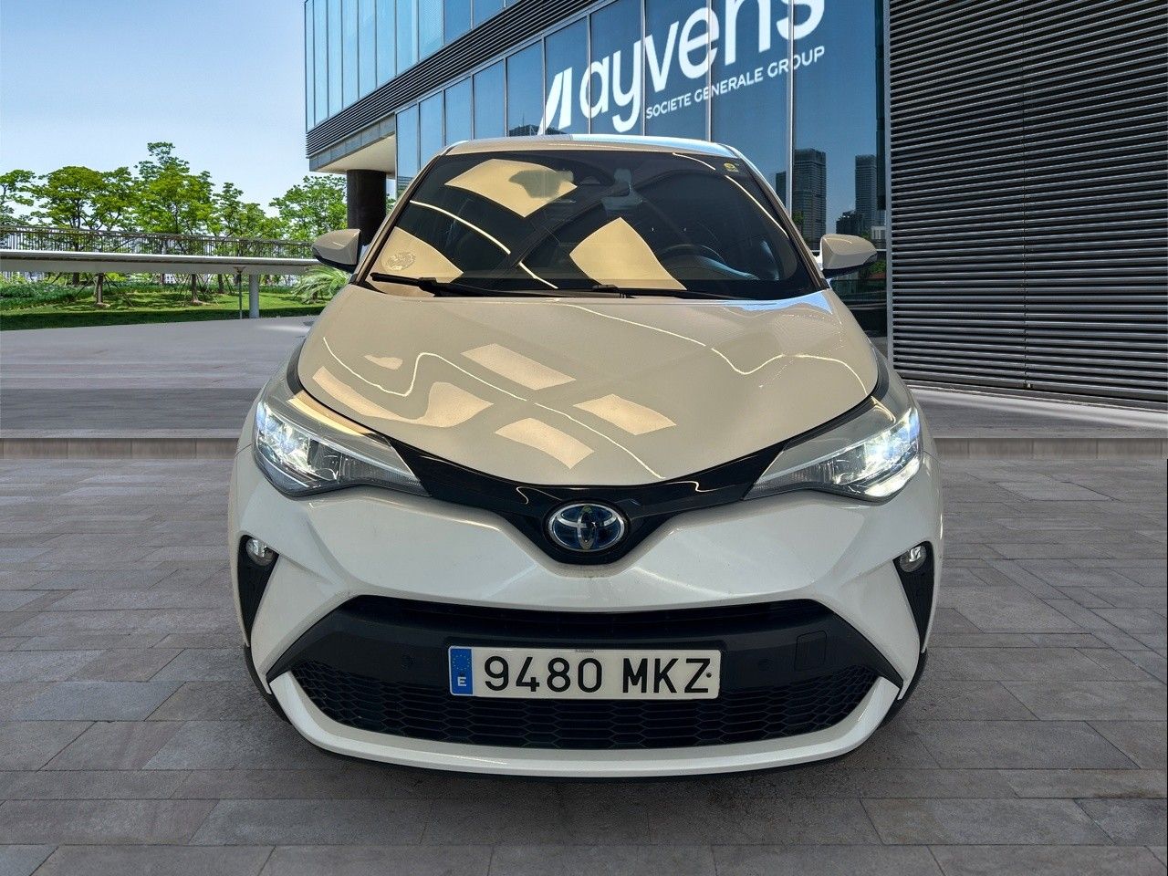 Renting TOYOTA C-HR 2.0 180H Advance