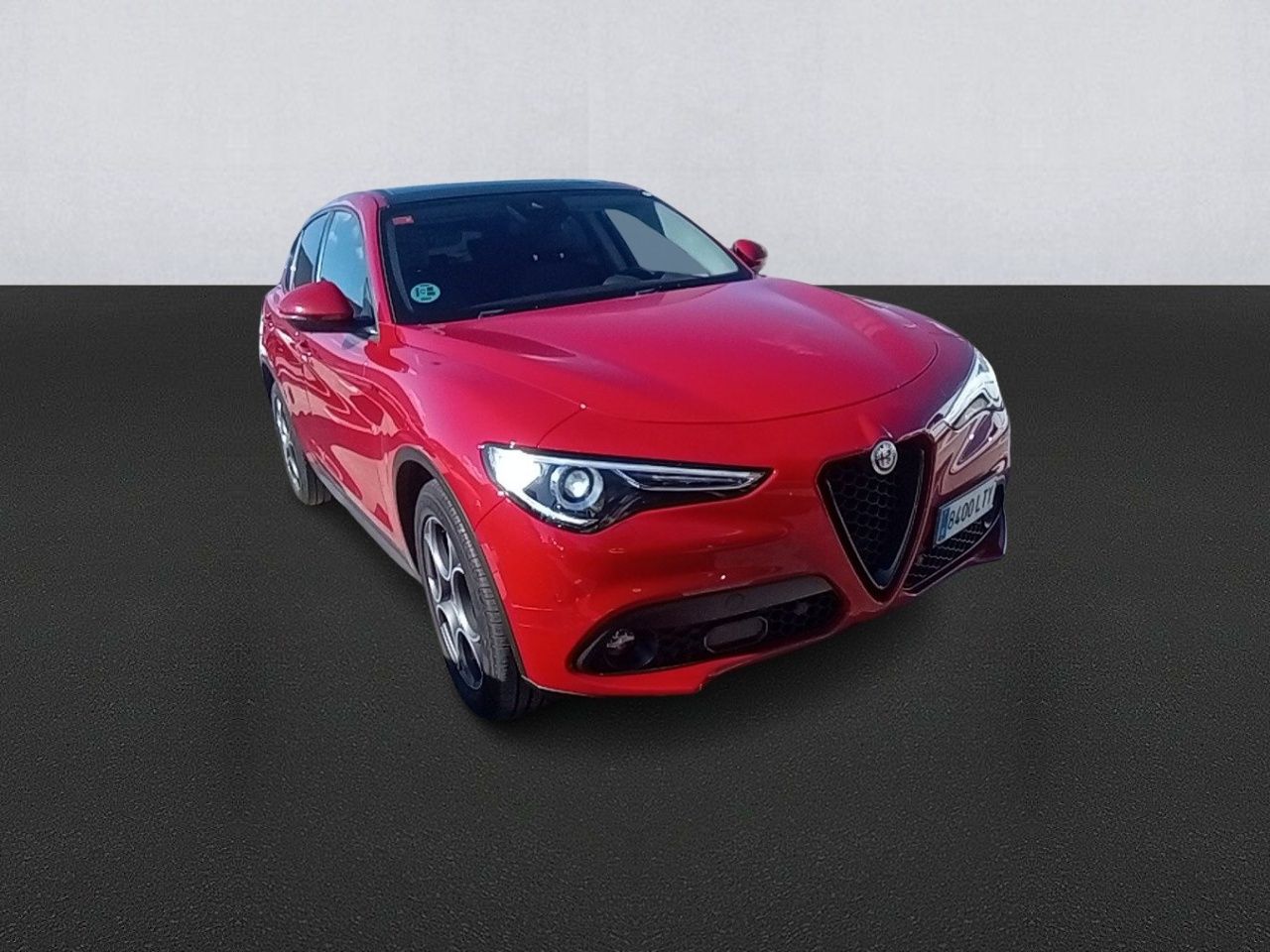 Renting ALFA ROMEO STELVIO 2.2 Diésel 140kW (190CV) Sprint+ Q4