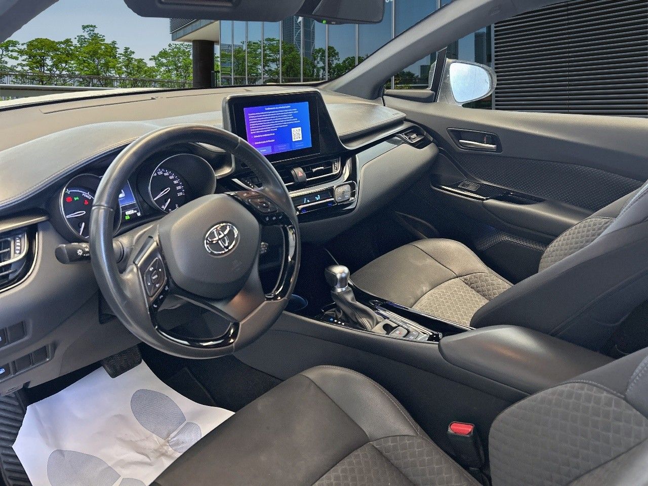Renting TOYOTA C-HR 2.0 180H Advance