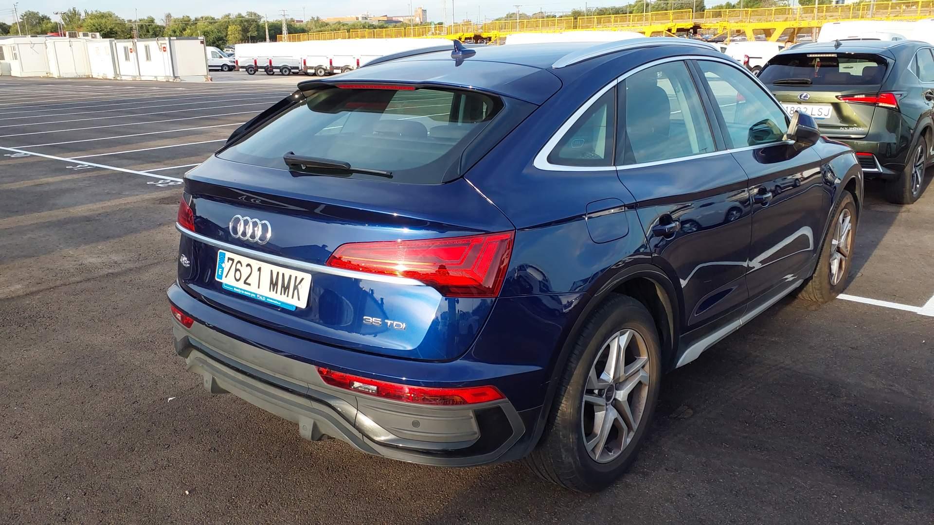 Renting AUDI Q5 SPORTBACK Advanced 35 TDI 120kW S tronic