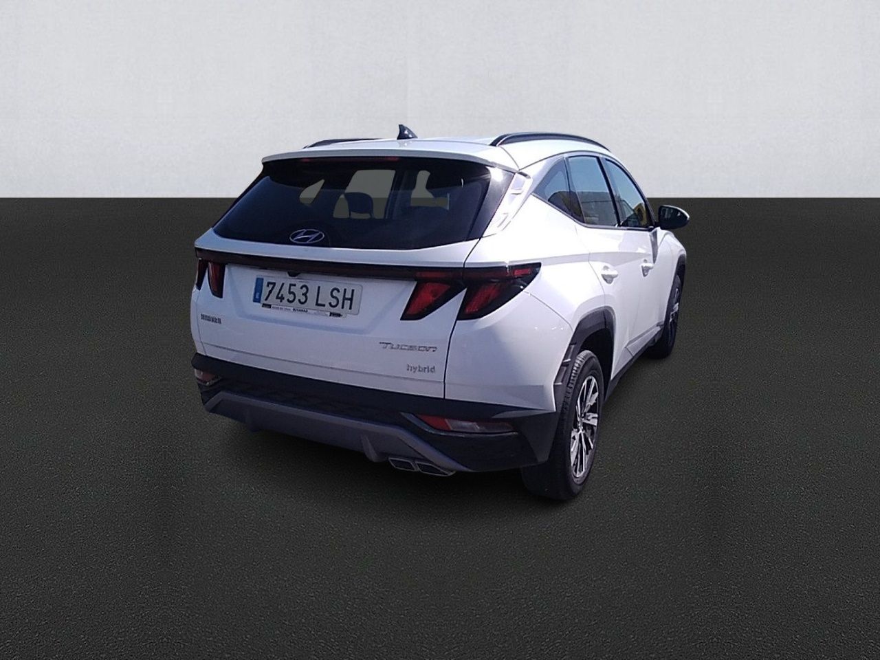 Renting HYUNDAI TUCSON 1.6 TGDI 169kW HEV Maxx Auto S/Cable Re.