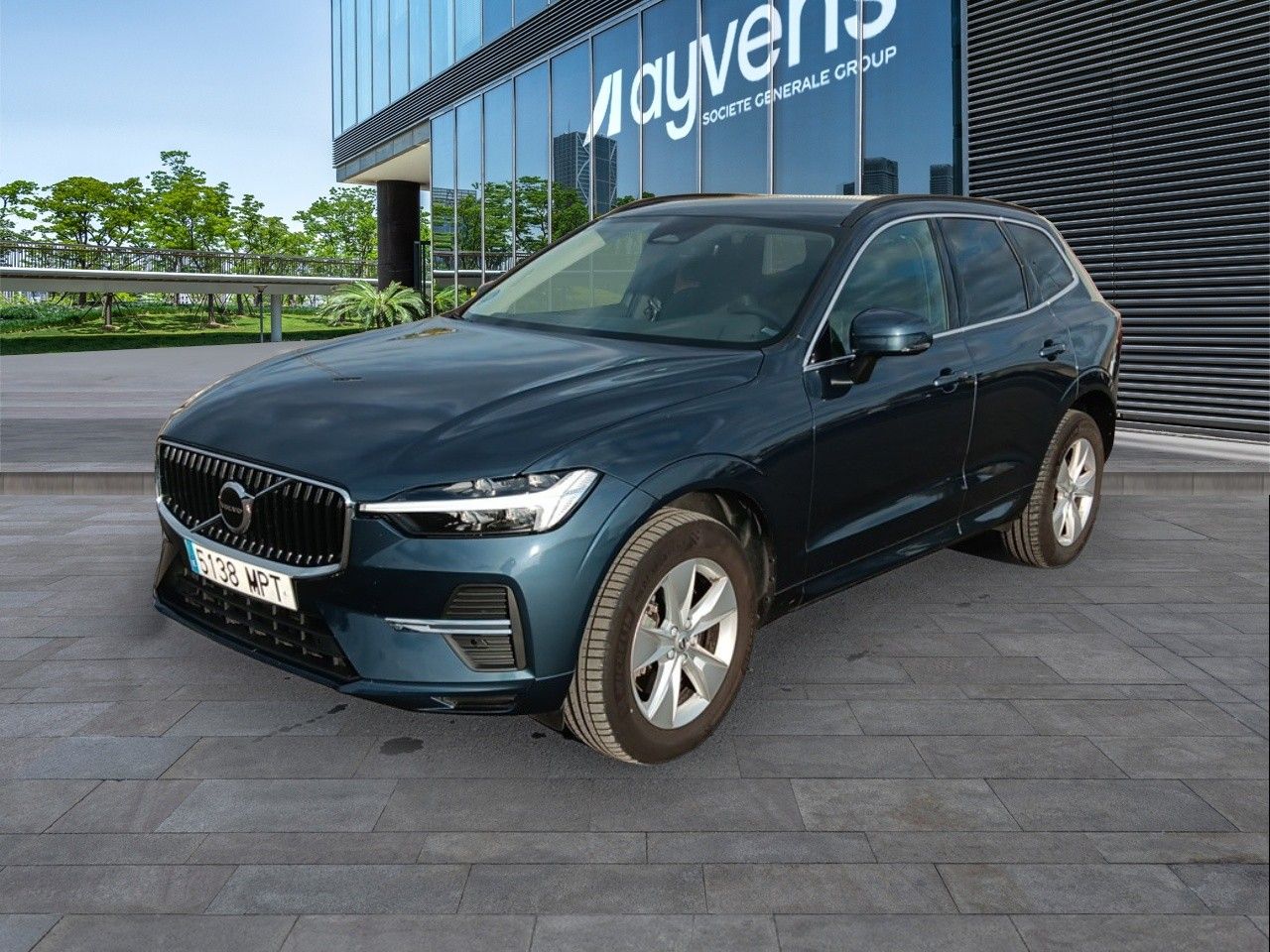 Renting VOLVO XC60 2.0 B4 D Core Auto