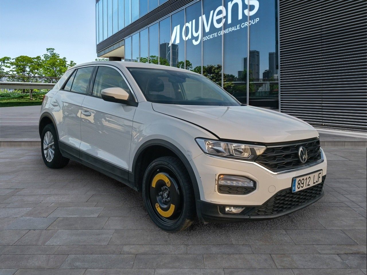 Renting VOLKSWAGEN T-ROC Edition 1.6 TDI 85kW (115CV)