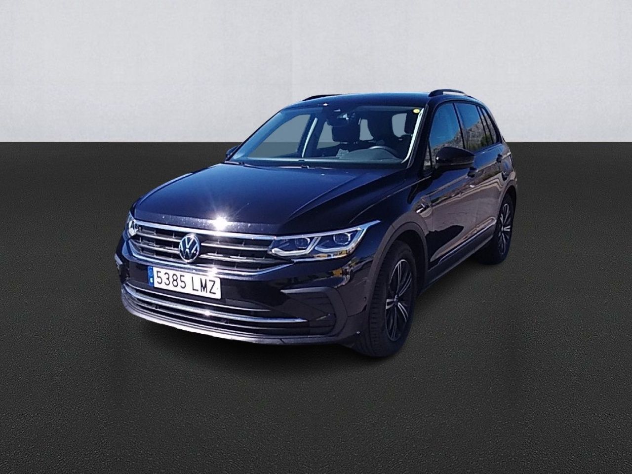 Renting VOLKSWAGEN TIGUAN Life 2.0 TDI 110kW (150CV) DSG