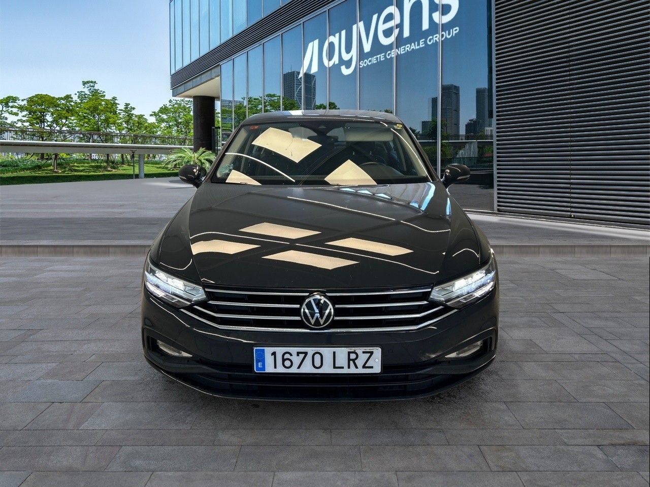 Renting VOLKSWAGEN PASSAT Business 2.0 TDI 90kW (122CV) DSG
