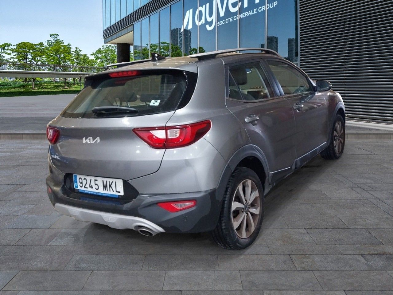 Renting KIA STONIC 1.2 DPi 62kW (84CV) Drive