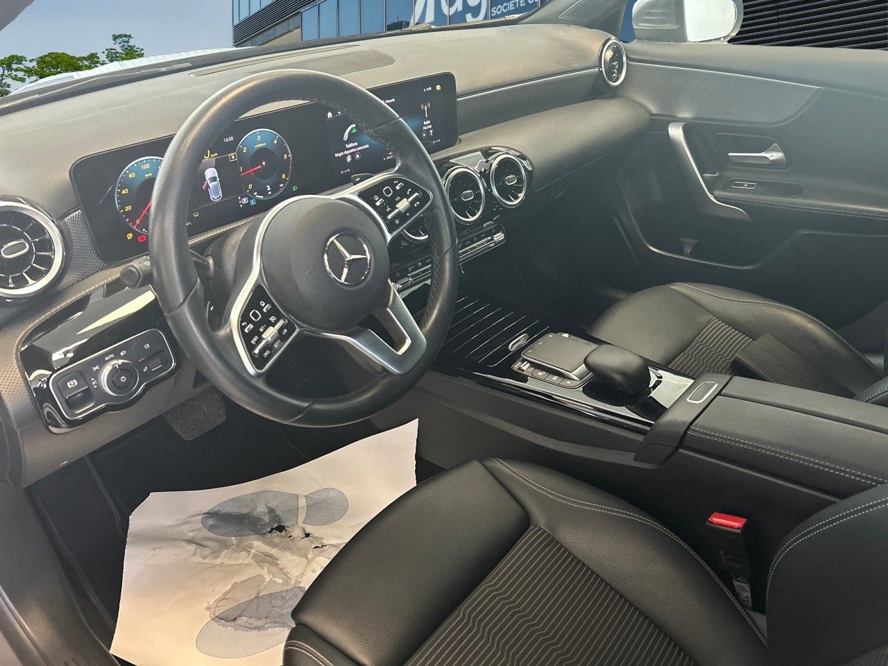 Renting MERCEDES A-CLASS A 180 d