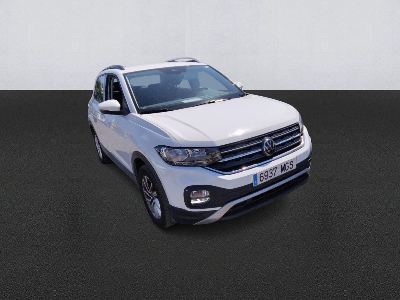 Renting VOLKSWAGEN T-CROSS Advance 1.0 TSI 70kW (95CV)