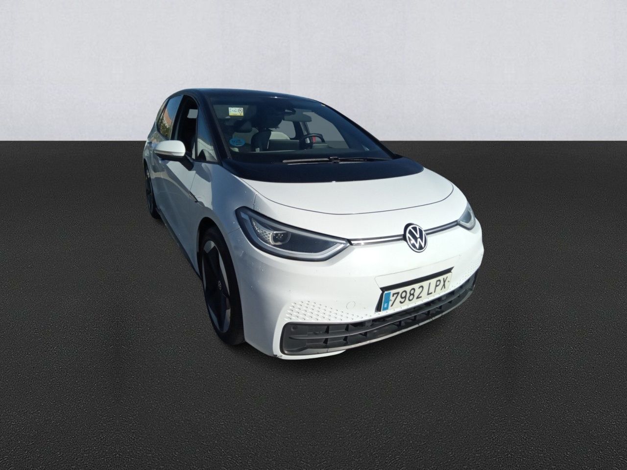 Renting VOLKSWAGEN ID.3 Business 150kW (205CV) Automático 1 vel.