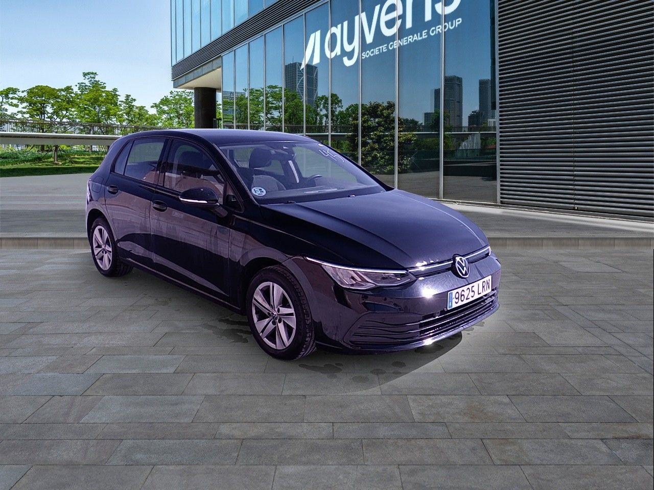 Renting VOLKSWAGEN GOLF 1.0 TSI 81kW (110CV)