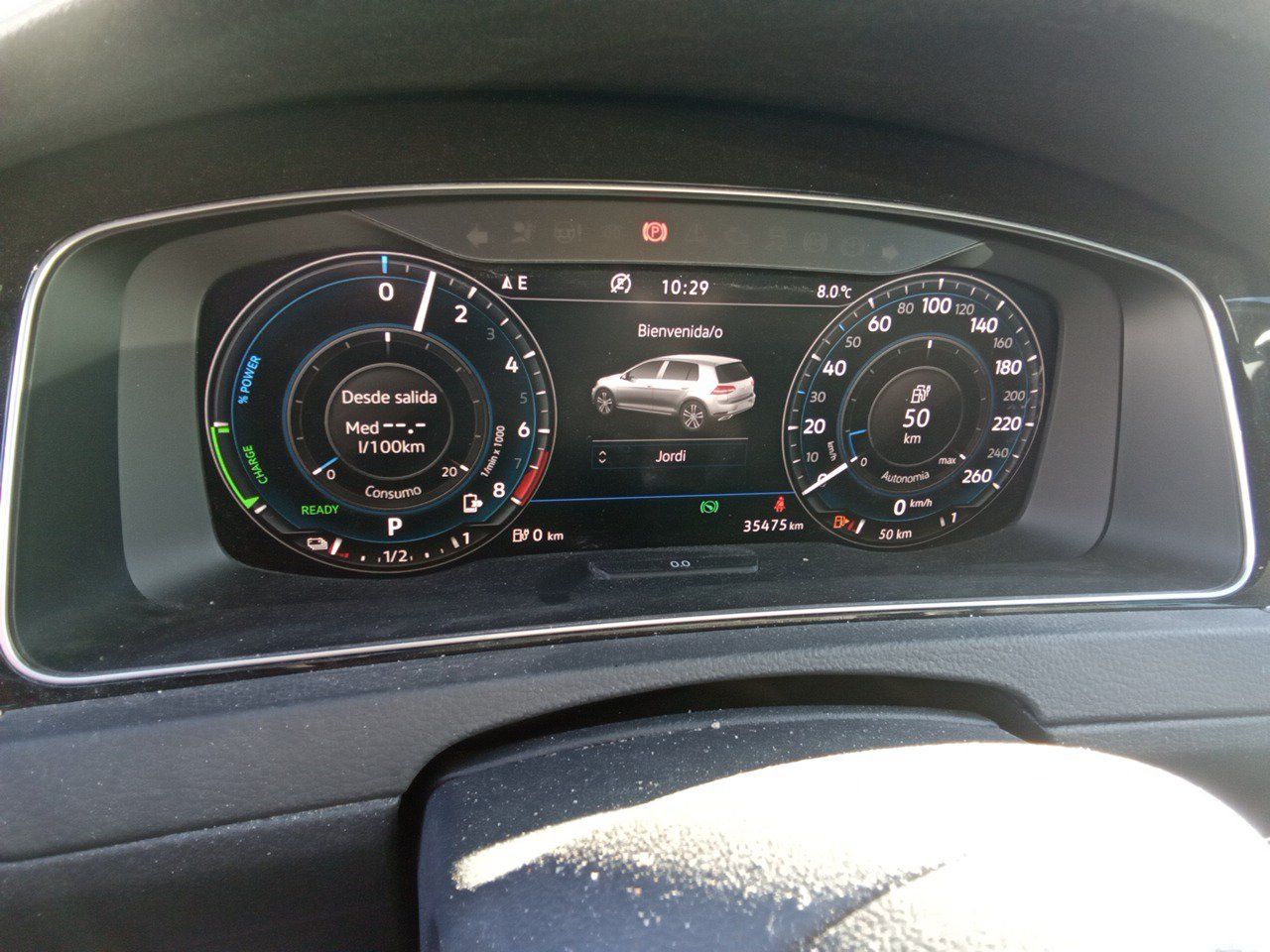 Renting VOLKSWAGEN GOLF (O) GTE 1.4 TSI e-Power 150kW (204CV) DSG