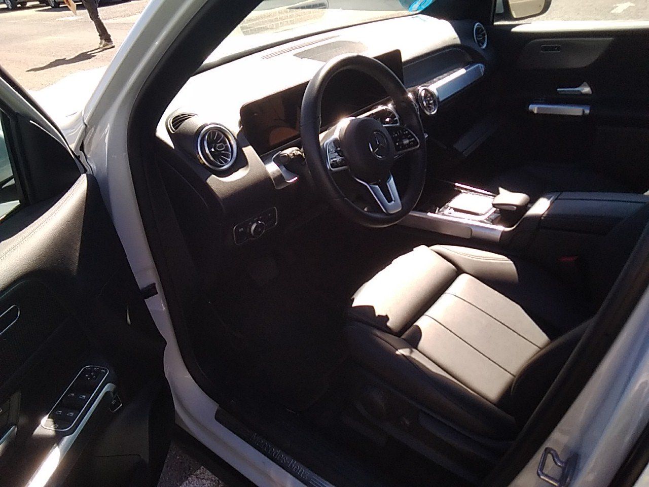 Renting MERCEDES EQB EQB 250+