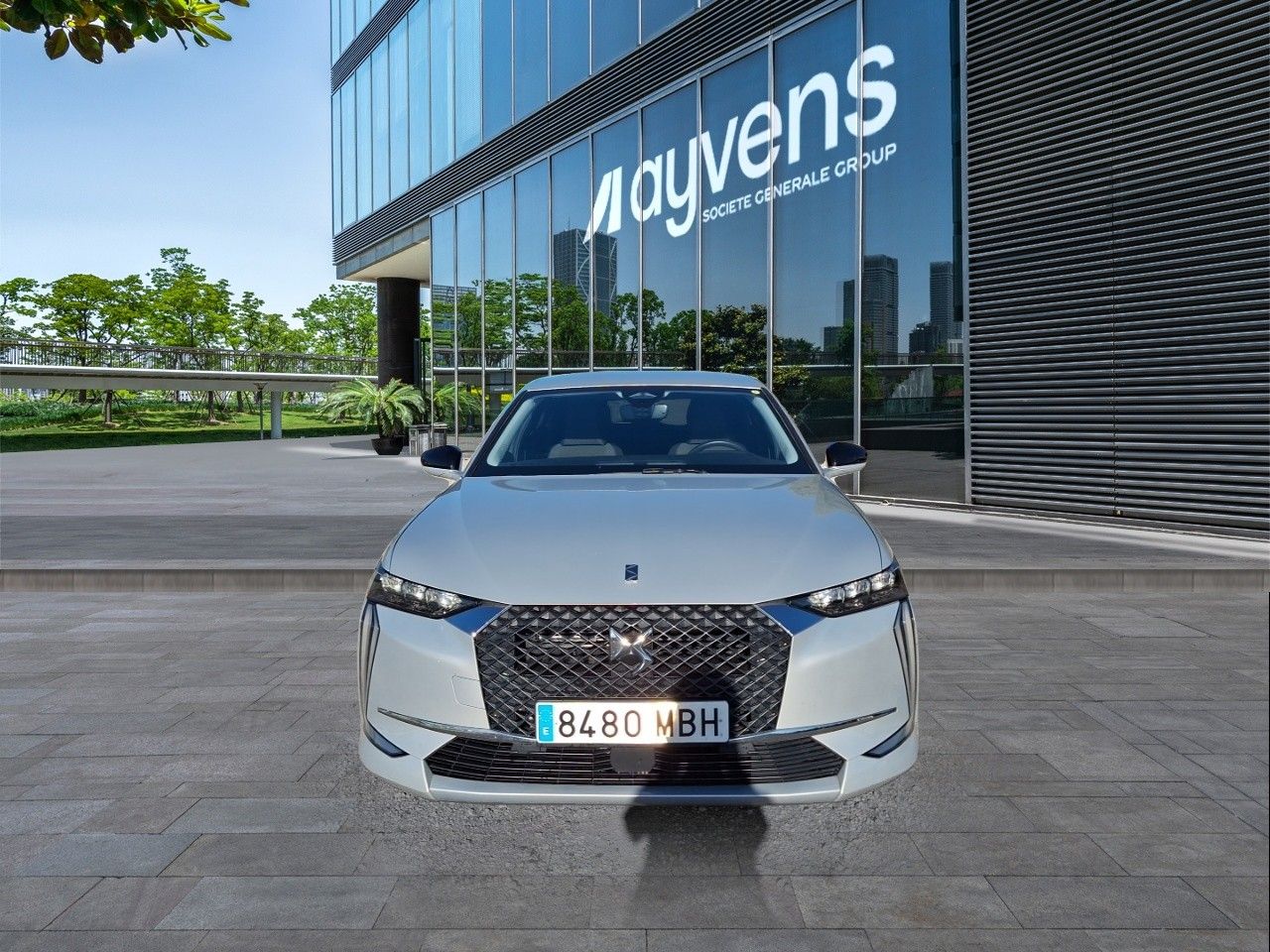 Renting DS DS 4 BlueHDi 130 auto BASTILLE +