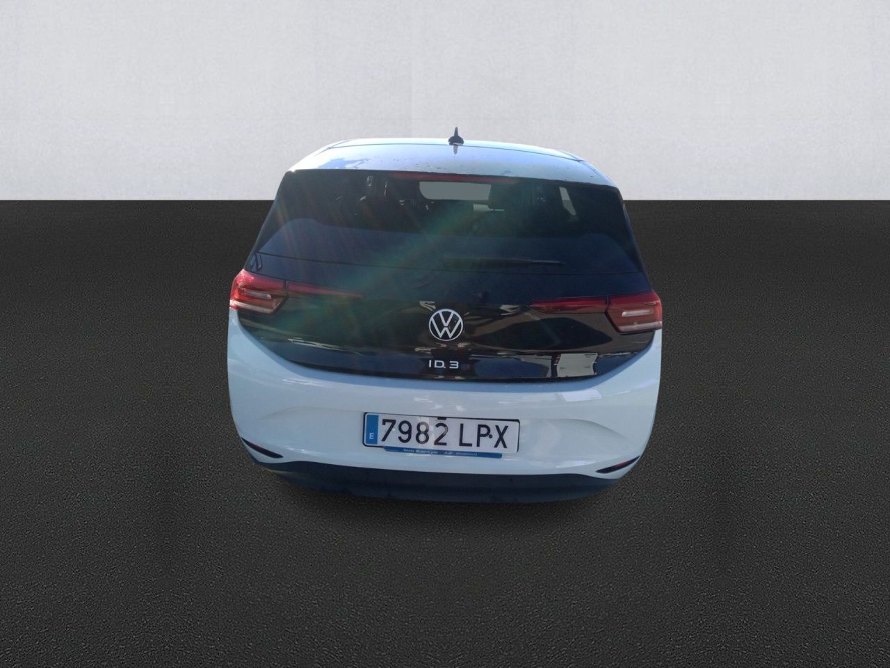 Renting VOLKSWAGEN ID.3 Business 150kW (205CV) Automático 1 vel.