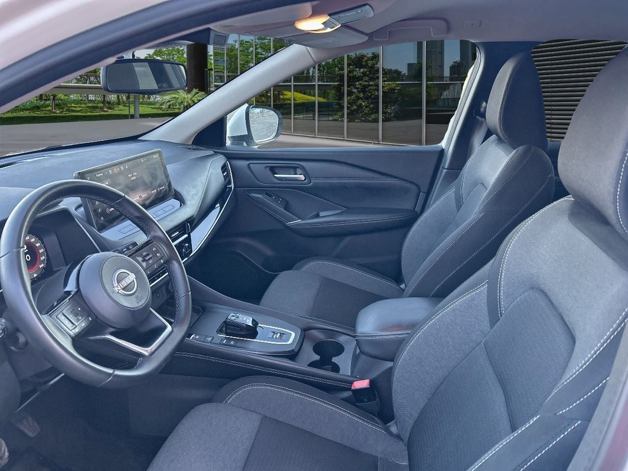 Renting NISSAN QASHQAI (O) E-POWER 140 KW (190 CV) N-Connecta