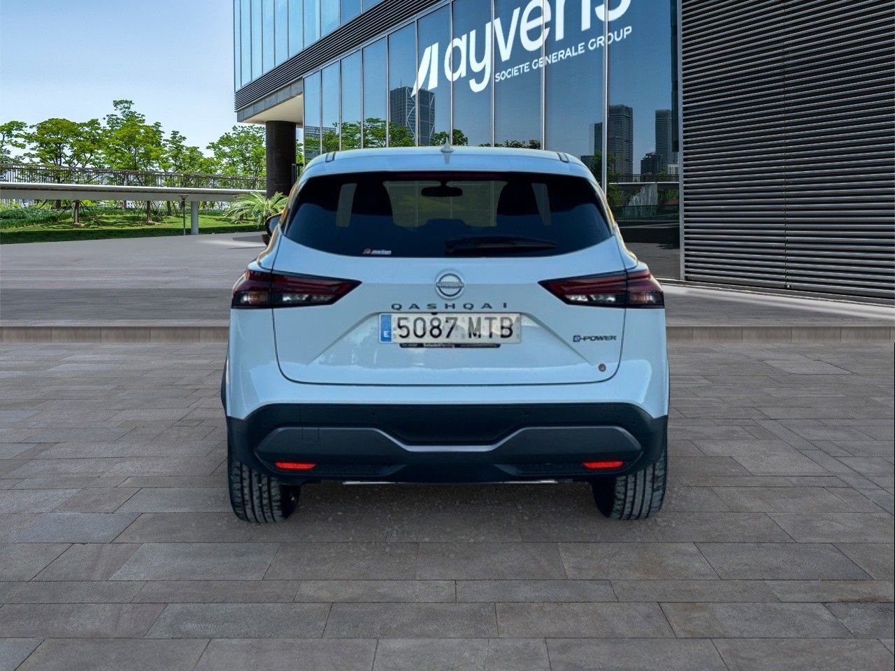 Renting NISSAN QASHQAI (O) E-POWER 140 KW (190 CV) N-Connecta