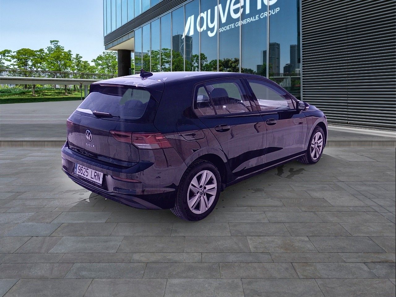 Renting VOLKSWAGEN GOLF 1.0 TSI 81kW (110CV)