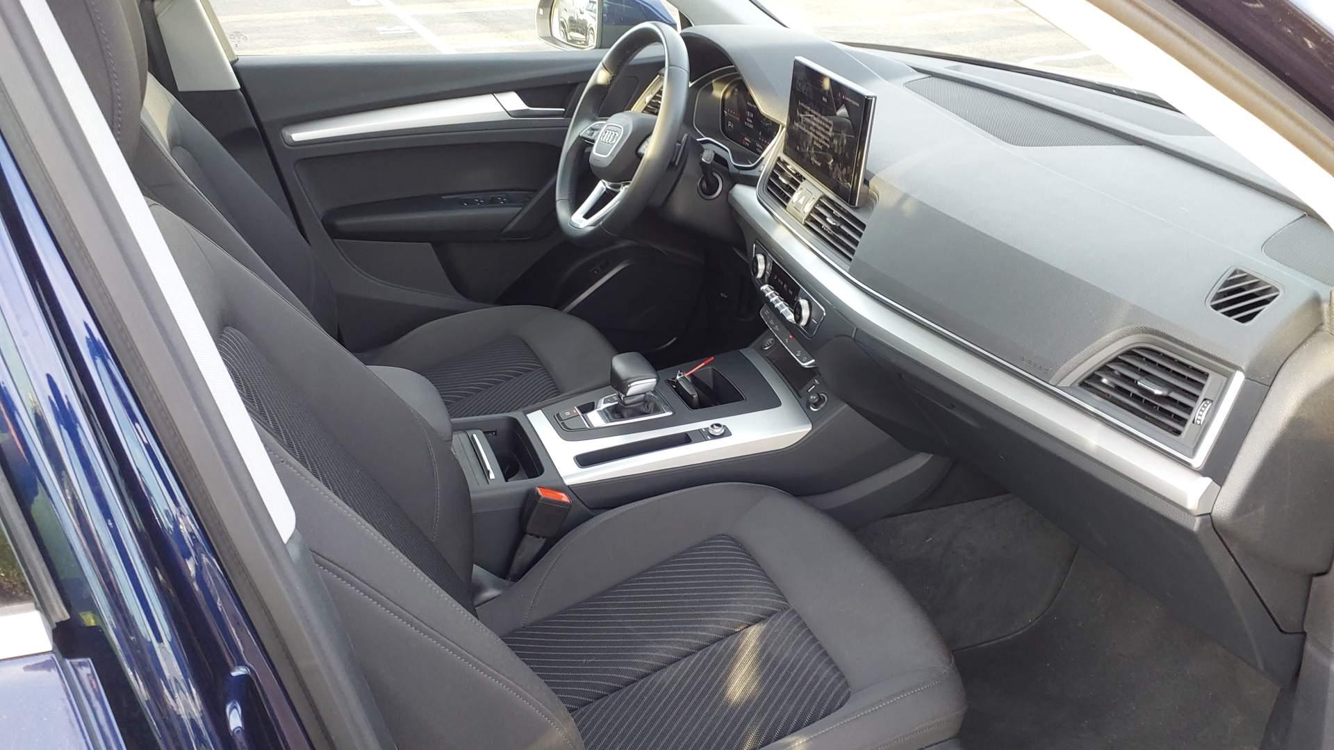 Renting AUDI Q5 SPORTBACK Advanced 35 TDI 120kW S tronic