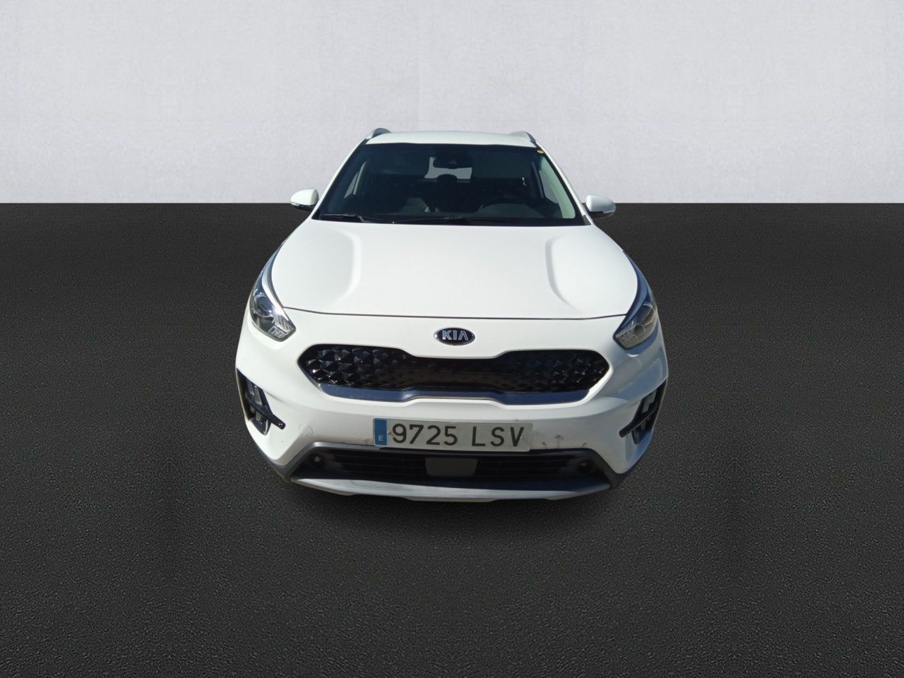Renting KIA NIRO 1.6 GDi HEV 104kW (141CV) Drive