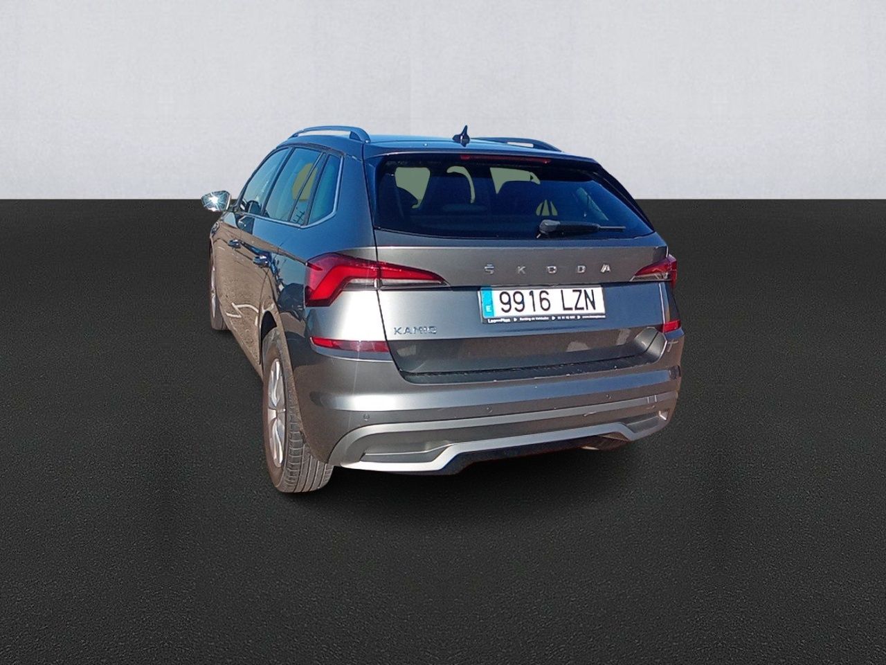 Renting SKODA KAMIQ 1.0 TSI 81kW (110CV) Emotion