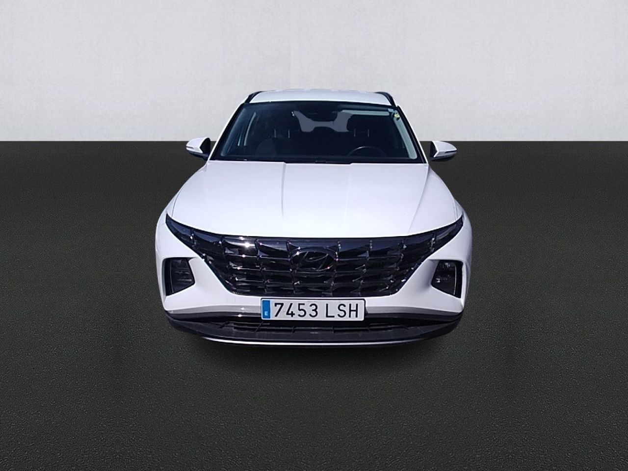 Renting HYUNDAI TUCSON 1.6 TGDI 169kW HEV Maxx Auto S/Cable Re.