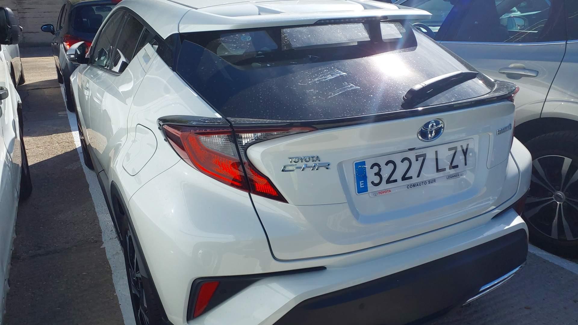 Toyota C-HR 3227 LZY, foto 2 de 8, foto real