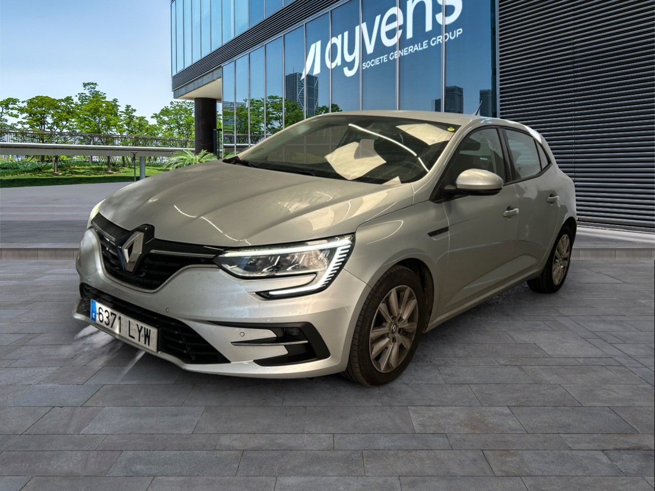 Renting RENAULT MEGANE (O) Intens TCe 103 kW (140CV) GPF