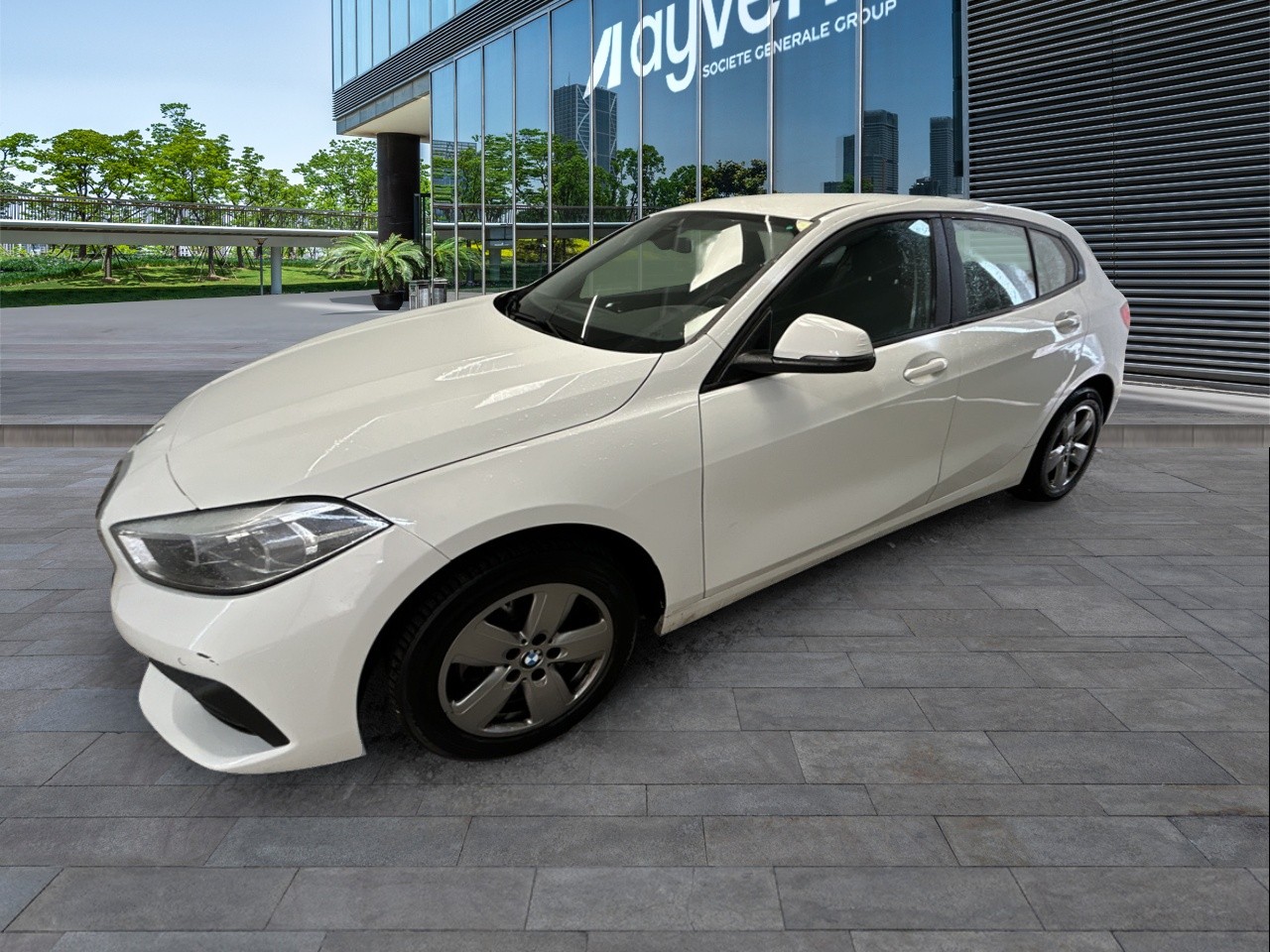 Renting BMW SERIES 1 116d