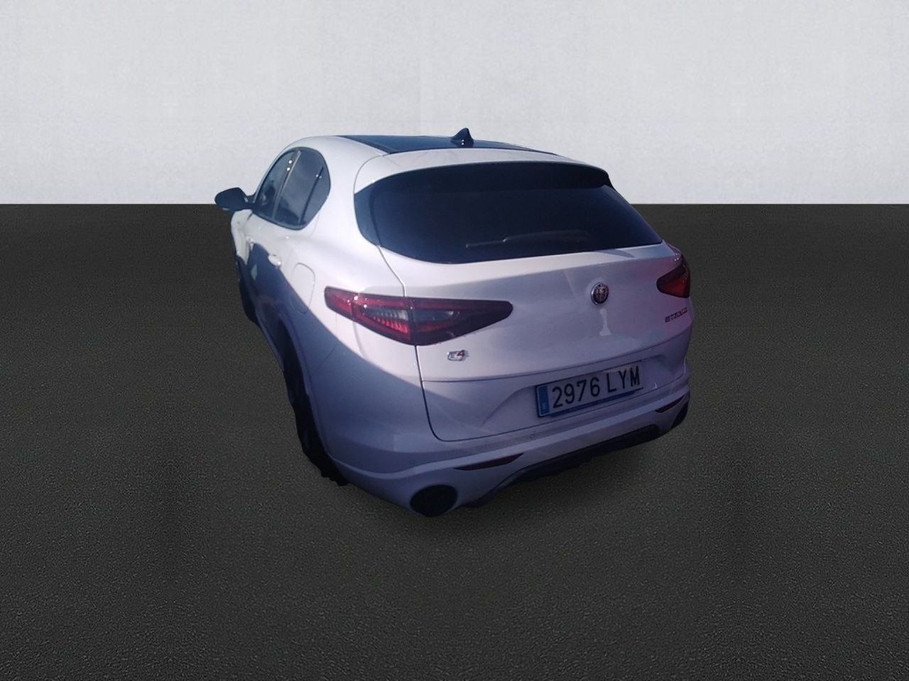 Alfa Romeo Stelvio 2976 LYM, foto 5 de 8, foto real