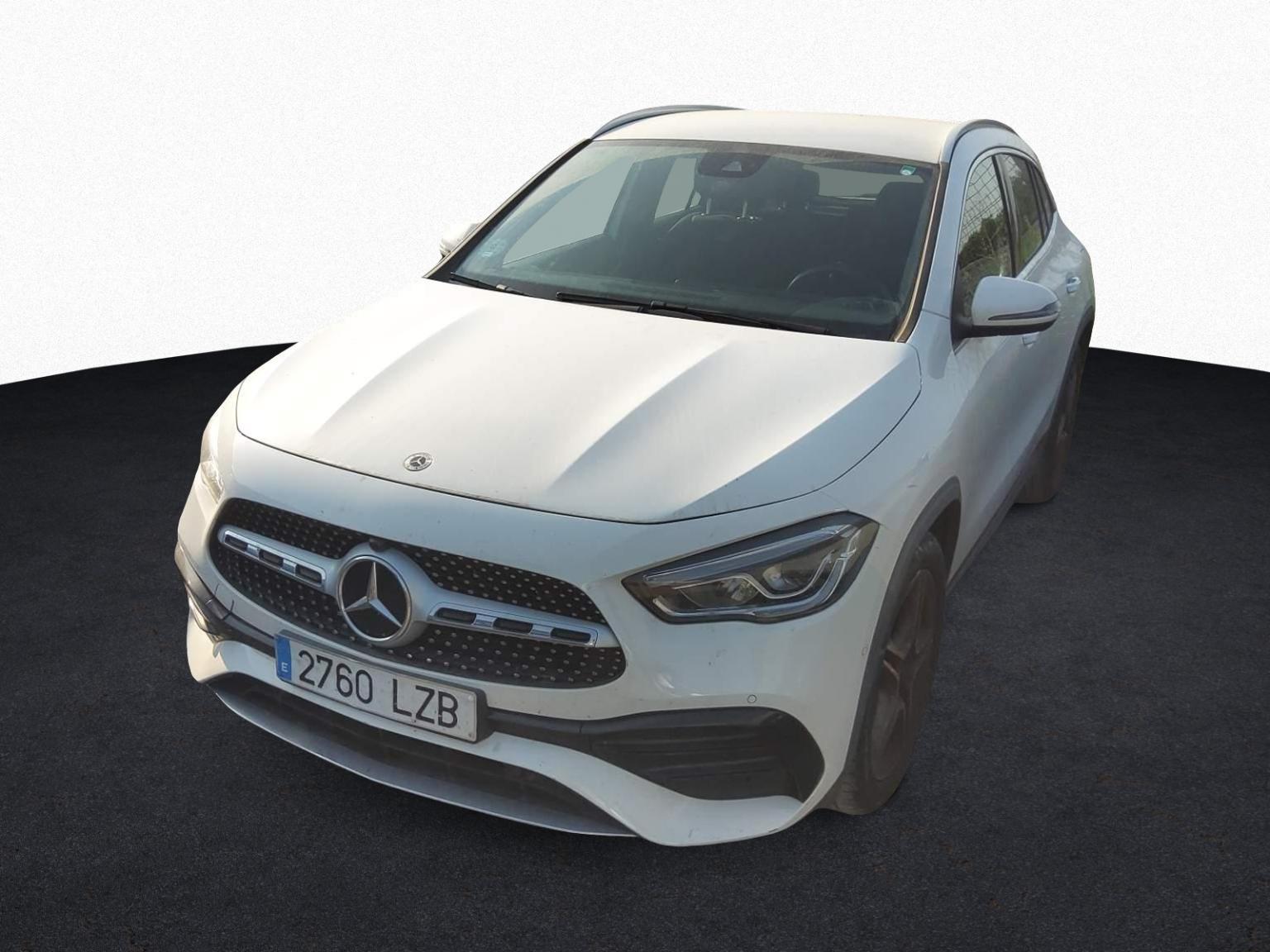 Renting MERCEDES GLA GLA 200 D