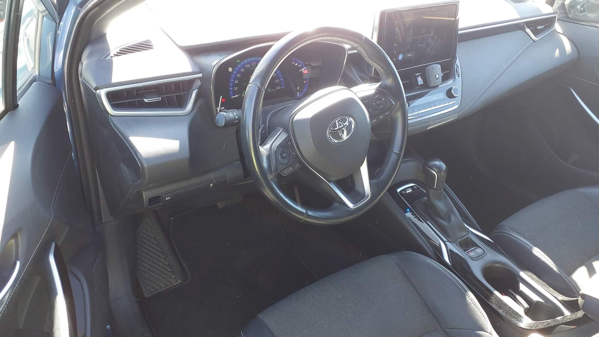 Toyota Corolla 5256 LYK, foto 5 de 8, foto real