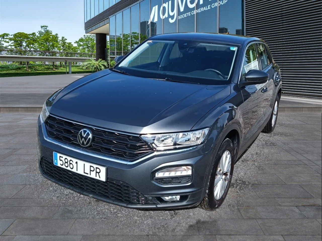 Renting VOLKSWAGEN T-ROC Edition 2.0 TDI 85kW (115CV)