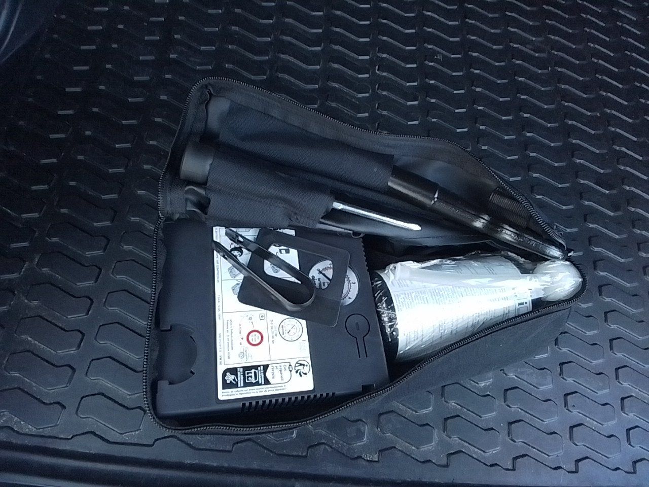 Audi Q2 7784 MHW, foto 8 de 8, foto real