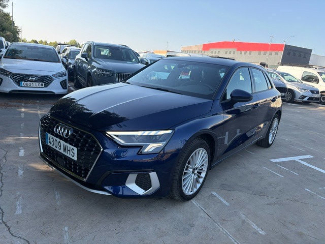 Renting AUDI A3 Sportback Advanced 30 TDI 85kW (116CV)