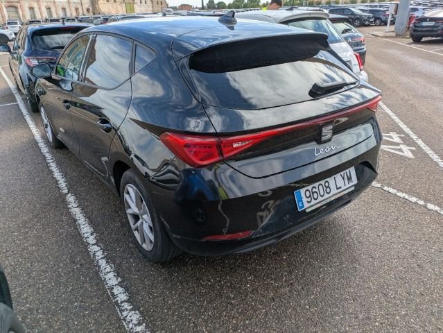 Seat León 9608 LYM, foto 6 de 8, foto real