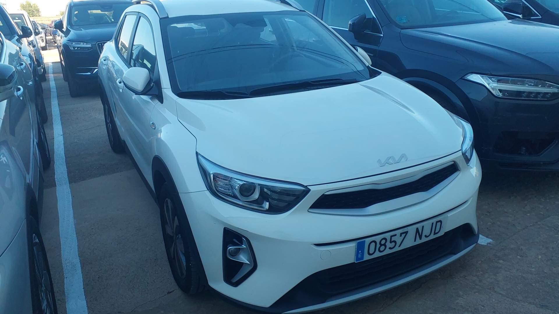 Kia Stonic 0857 NJD, foto 4 de 8, foto real