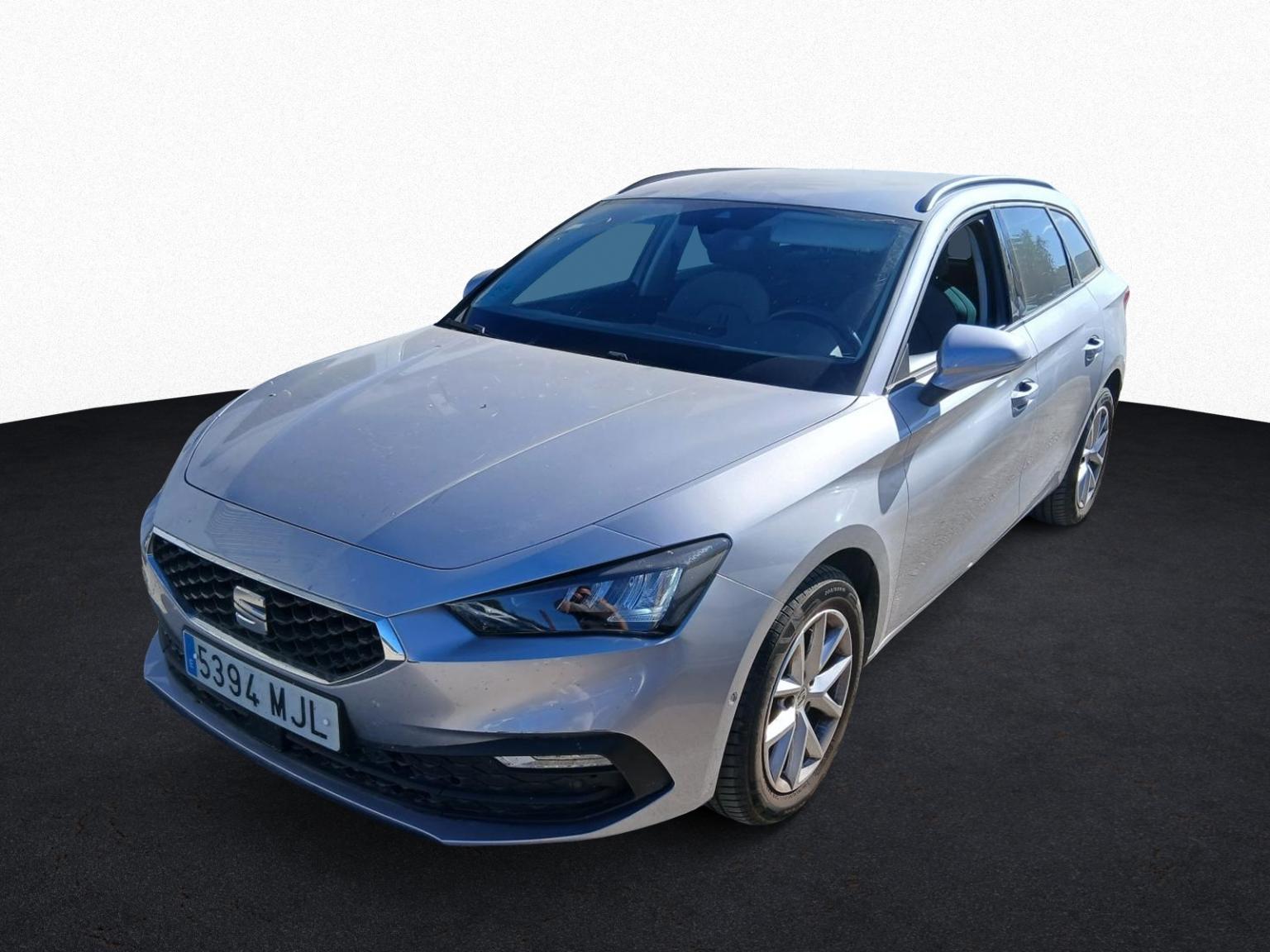 Renting SEAT LEON SP 1.0 TSI 81kW S&S Style XS