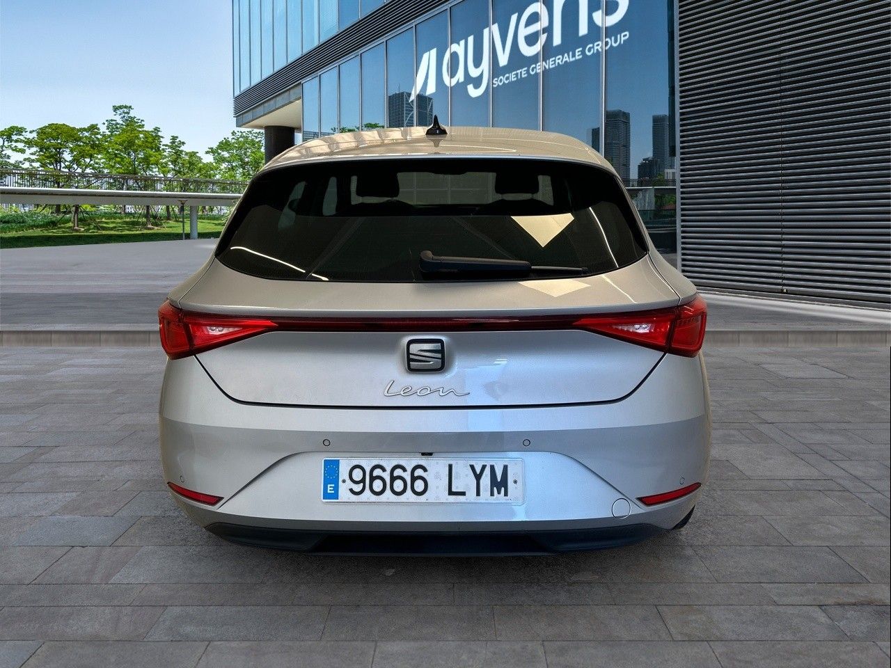 Seat León 9666 LYM, foto 5 de 7, foto real