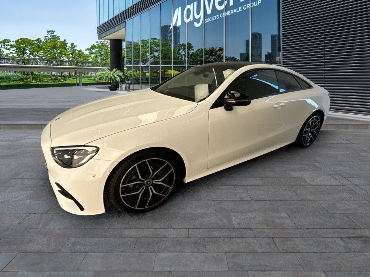 Renting MERCEDES E-CLASS E 220 d Coupé