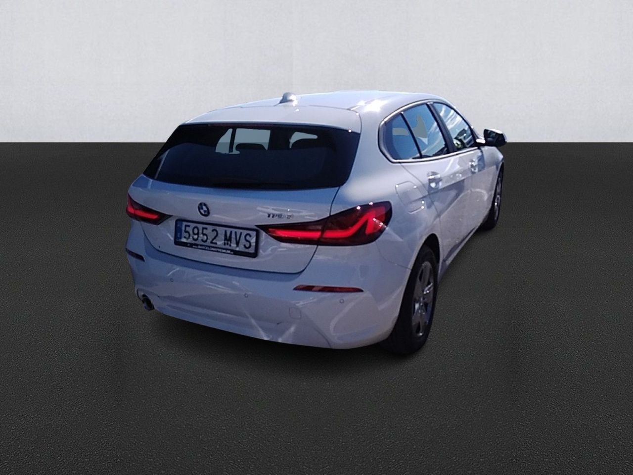 BMW Serie 1 5952 MVS, foto 4 de 8, foto real