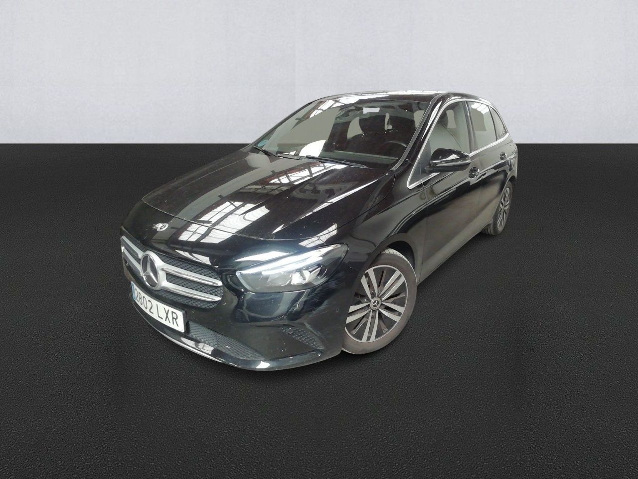 Renting MERCEDES B-CLASS B 180 d