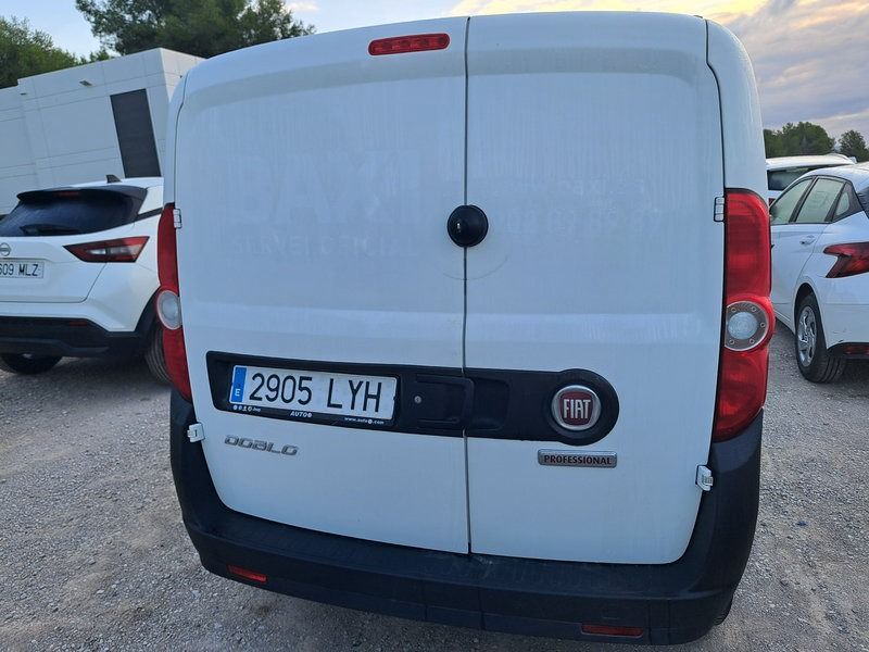Fiat Doblò Cargo 2905 LYH, foto 5 de 8, foto real