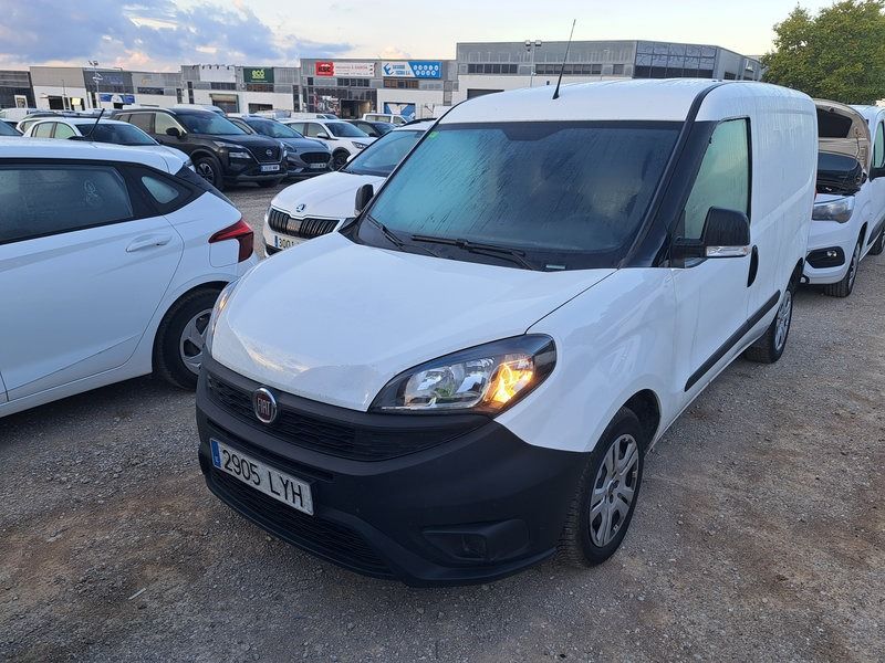 Fiat Doblò Cargo 2905 LYH, foto 1 de 8, foto real