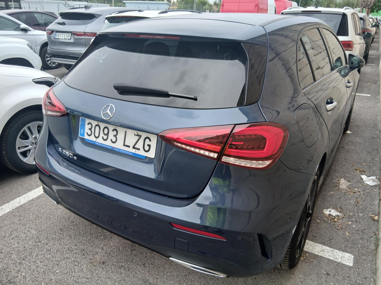 Mercedes Clase A 3093 LZG, foto 2 de 8, foto real