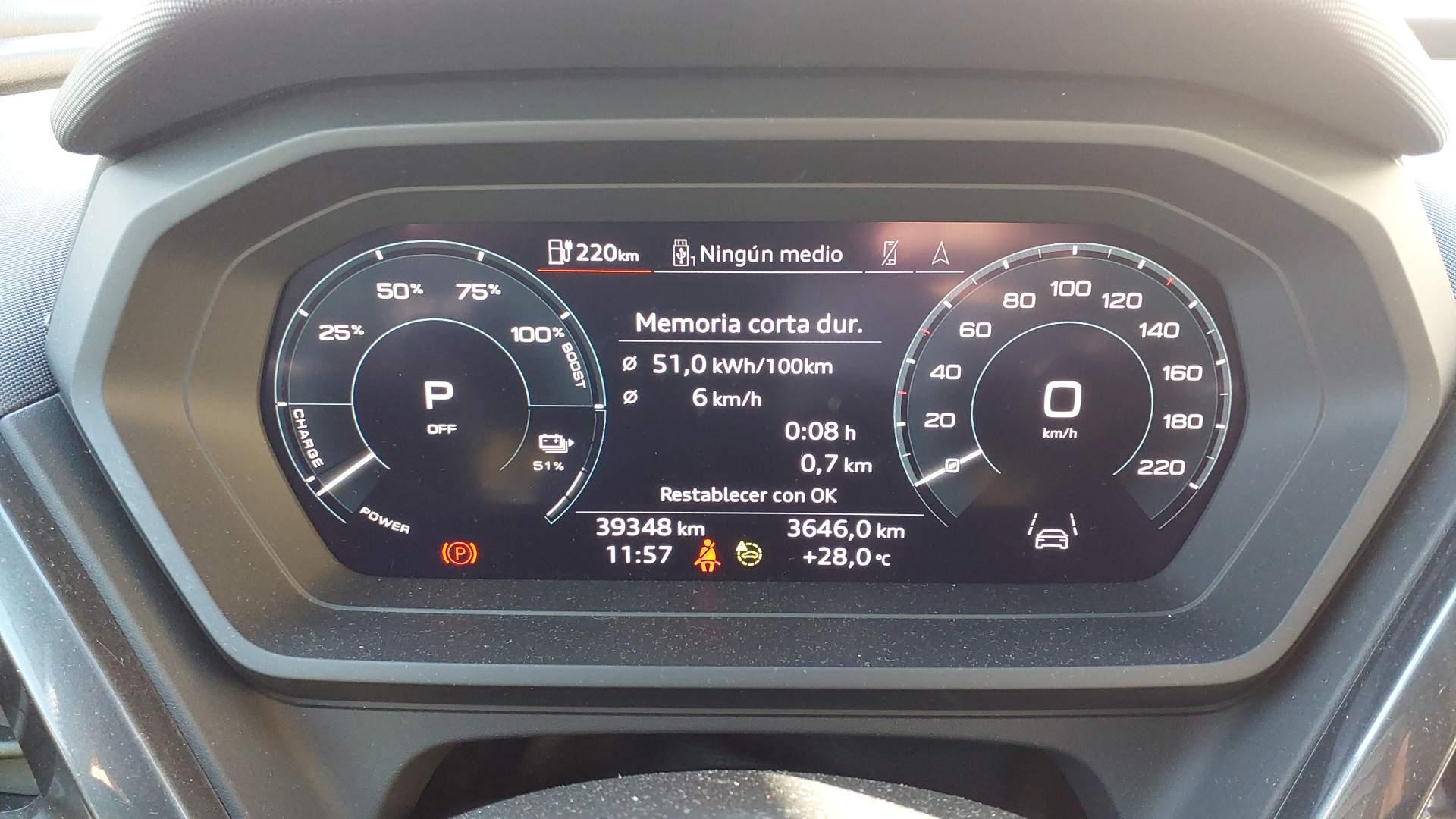 Audi Q4 1422 MLK, foto 6 de 8, foto real