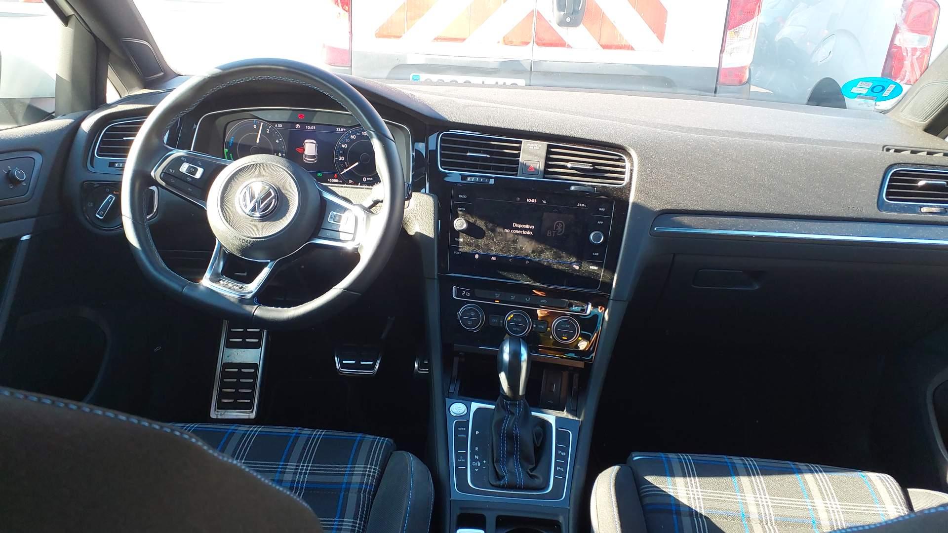 Volkswagen Golf 4890 LLN, foto 8 de 8, foto real