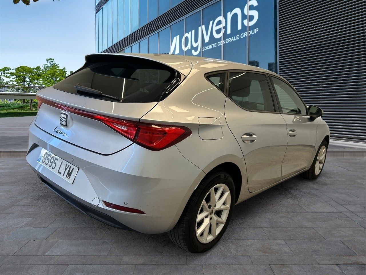 Seat León 9595 LYM, foto 4 de 7, foto real