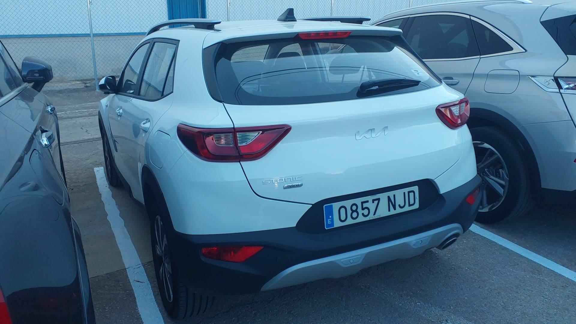 Kia Stonic 0857 NJD, foto 2 de 8, foto real